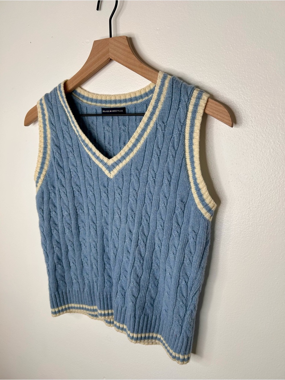 Brandy Melville blue & cream V-Neck Sweater Vest - Picture 3 of 5